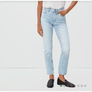 Everlane 90’s Cheeky Jean. In vintage sun bleached blue. 26 Regular.